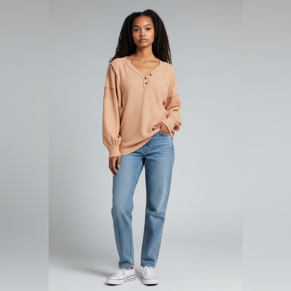 NWT Boutique Long Sleeve Waffle Knit Henley Top in Beige - Picture 2 of 3